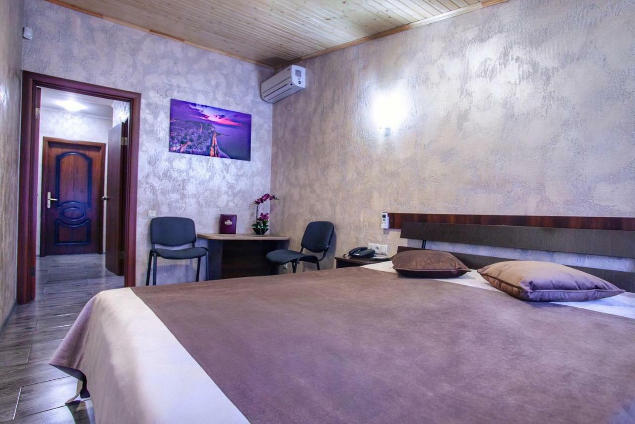 Hotel Fortuna ลวีฟ ภายนอก รูปภาพ